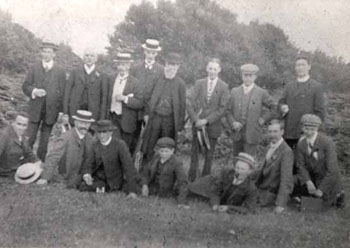 Staff outings were an opportunity for some of the Society's leading individuals to socialise and share their ideas. Edward Rudolf, who stands in the middle (with the beard), remained a guiding figure in the Society's work until his death in 1933. 