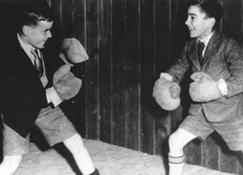  In the 1930s and 1940s, boxing was as popular as football in some parts of the country. Young working-class boys aspired to follow their sporting heroes.