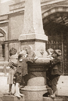 Many of the civic amenities that are found in town centres today, were built by philanthropists in the late 19th century. For street children, a drinking fountain provided a welcome source of fresh water. 